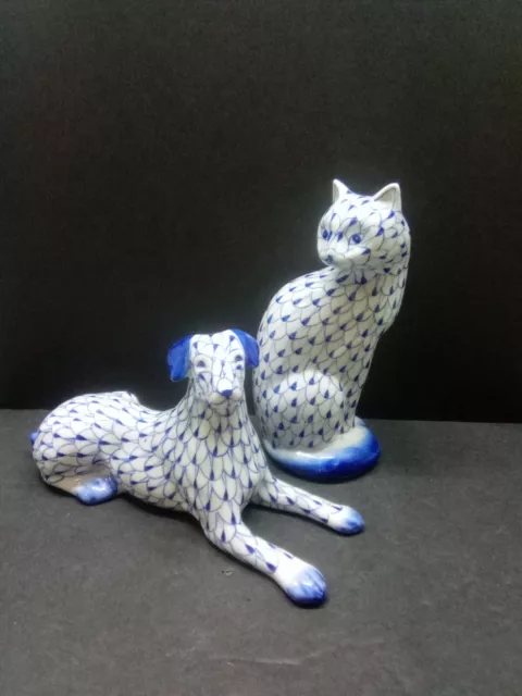 Andrea by Sadek PORCELAIN BLUE & WHITE SITTING DOG & CAT Hand Painted Set of 2