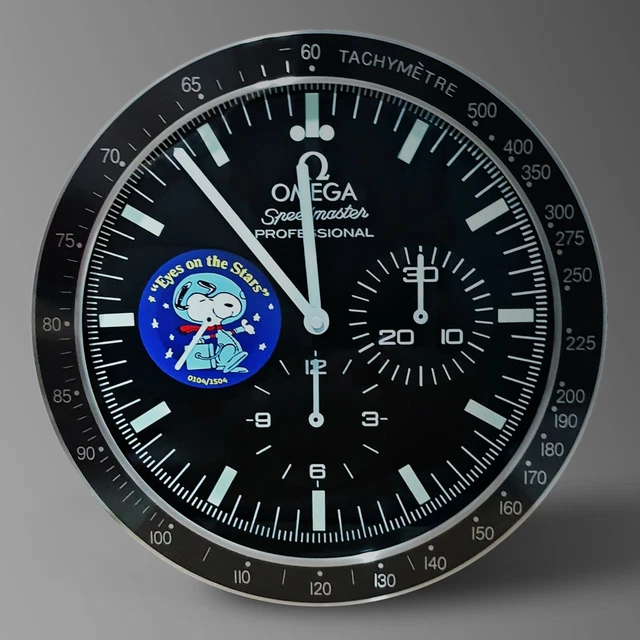 OMEGA SPEEDMASTER WALL Clock Special Edition "Snoopy" Eyes On The Star