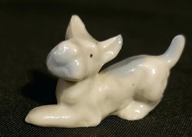 Vintage Blue & White Ceramic Scottish Terrier Dog Figurine