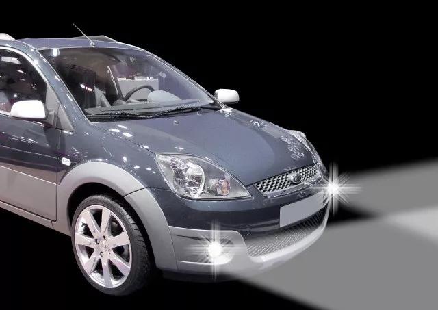 LED Tagfahrlicht + LED Nebelscheinwerfer für Ford Fiesta 5 V Tagesfahrlichter