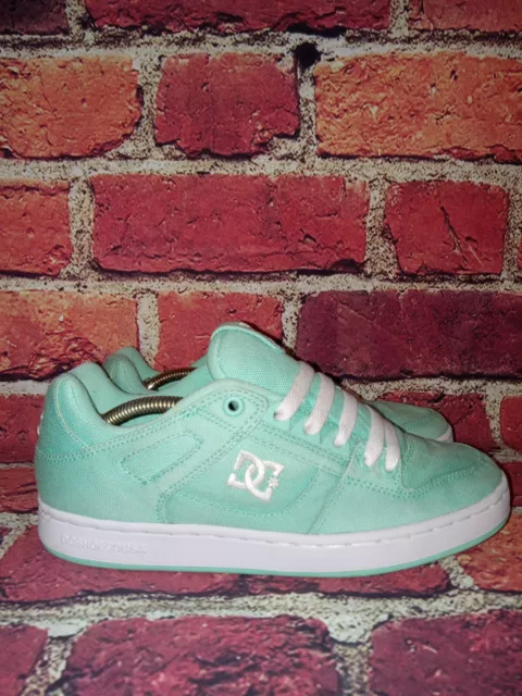 DC Spartan Low Womens Teal Sneakers Size 7