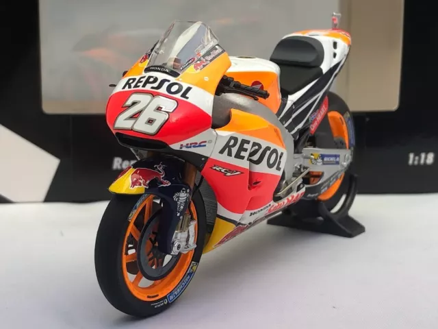 #26 Honda RC213V Dani Pedrosa Repsol Honda 2017 Moto GP 1/18 Diecast Minichamps