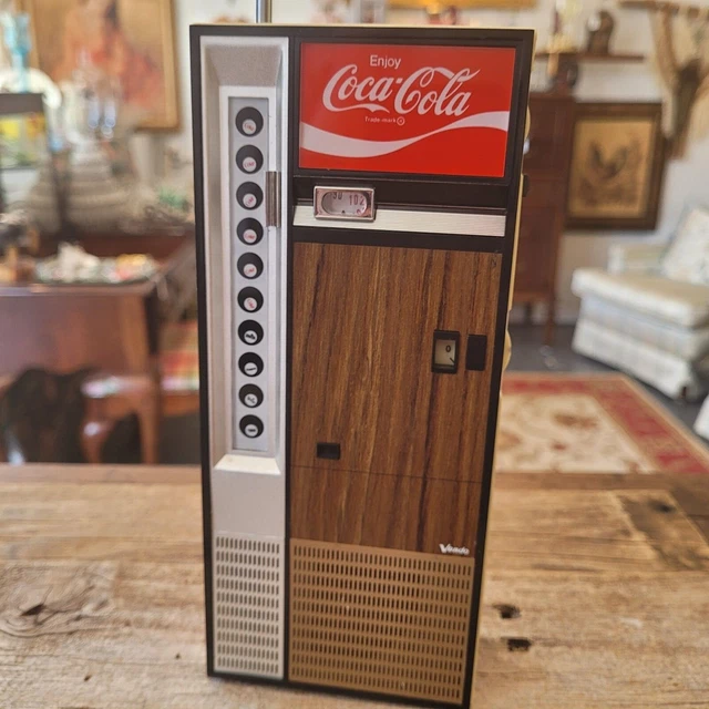 Vintage Coca-Cola Vending Machine AM/FM Radio - WORKING