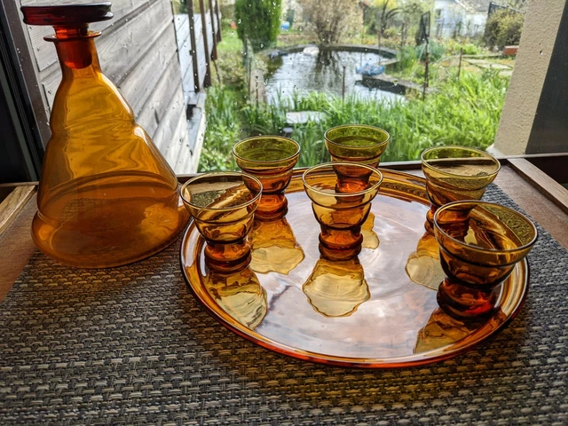 SERVICE A LIQUEUR ART DECO CARAFE et 6 VERRES sur leur plateau