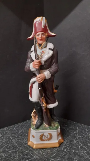 Napoleon Bonaparte Ceramic Porcelain Statue 12 Inches High.