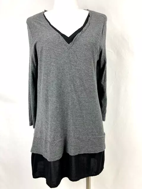 Two By Vince Camuto V-Neck Gray Tunic Top Size L