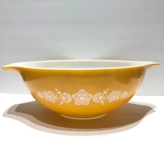 PYREX BUTTERFLY GOLD Cinderella 3 Piece Nesting Mixing Bowl Set 444 