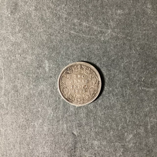 British India Queen Victoria 1892 Two 2 Annas .917 Silver Coin, 1.46g