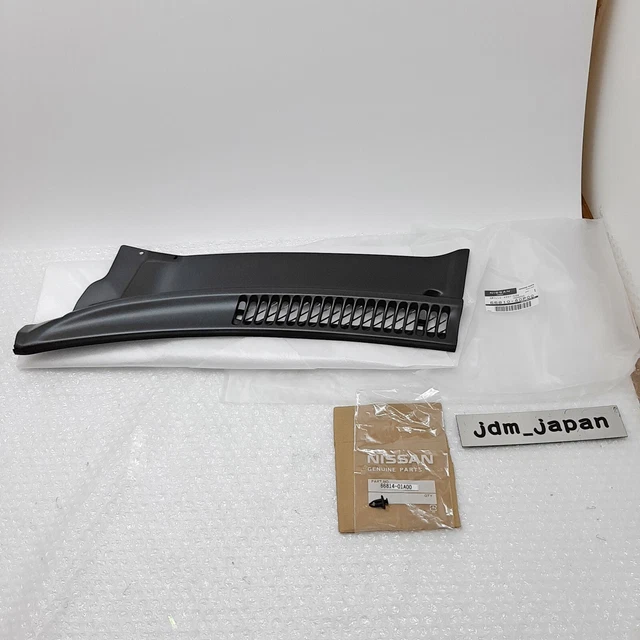 Nissan 300ZX Z32 T-top Roof Hook Center Finisher – Genuine Nissan 91740-30P10 – Black