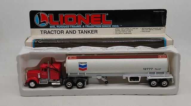 Lionel 6-12777 O Gauge Red Truck Chevron Tractor & White Tanker LN/Box
