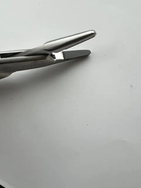 Aesculap BM067R Tungsten Carbide DeBakey Durogrip Needle Holder  8"