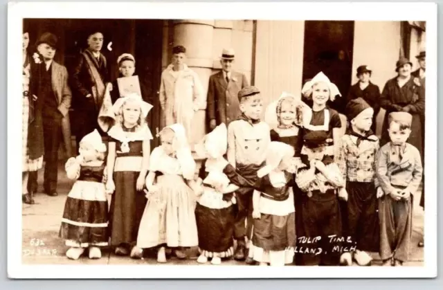 HOLLAND, MICH. RPPC POSTCARD Tulip Time, Kids Dressed in Dutch Clothes