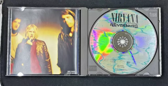 NIRVANA   NEVERMIND CD 12 titres  TBE