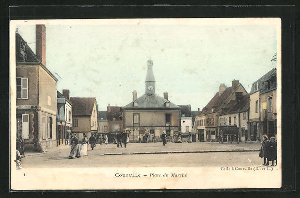CPA Courville, Place du Marche 1904