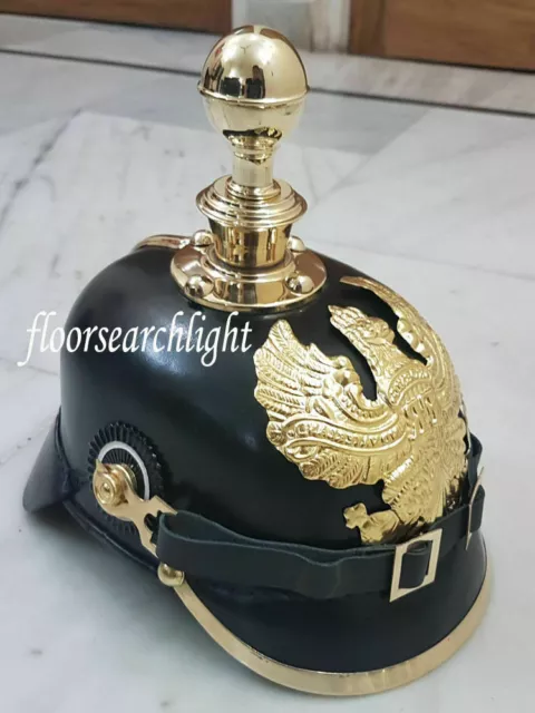 Casque en cuir allemand prussien Pickelhaube avec insigne à pointe de balle...