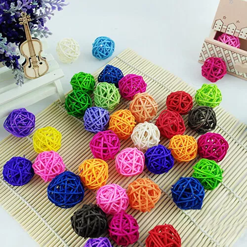 Natural Rattan Ball Bird Bite Chewing Toy For Parrot Budgie Parakeet Cage Toys