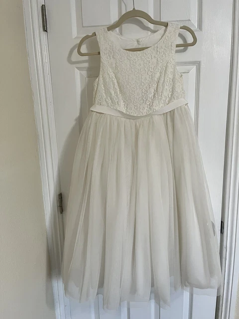 Girls First Communion/Flower Girl Dress.  Size 14.  Pre owned.  1 Wear