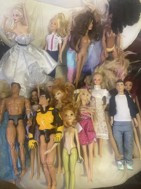 Job Lot 24 Girls Dolls Disney Princess And Alike