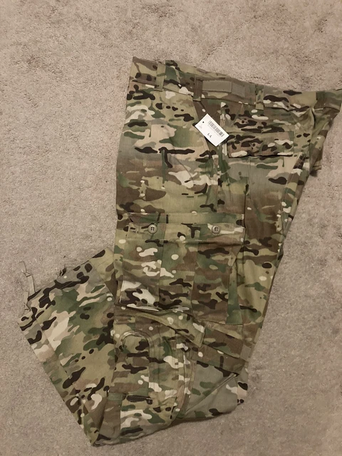 NWT Adult Camoflauge ARMY COMBAT PANTS Size Large Long FLAME RESISTANT