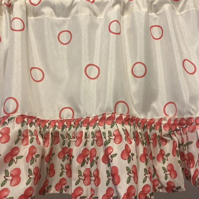 Vintage Curtains Fabric Cherries/Apples ? Pink & White Vintage Curtains Fabric Cherries/Apples ? Pink & White