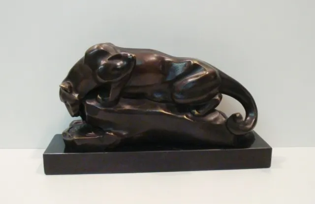Estatua Puma Fauna Art Deco Estilo Art Nouveau Estilo Bronce sólido Firmado