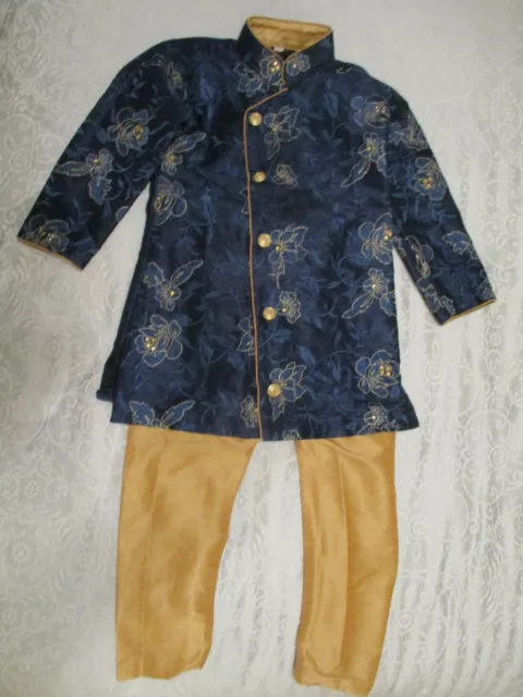 Abito da sposa Sherwani asiatico blu scuro ricamato ragazzo e pigiama - Età 4-5