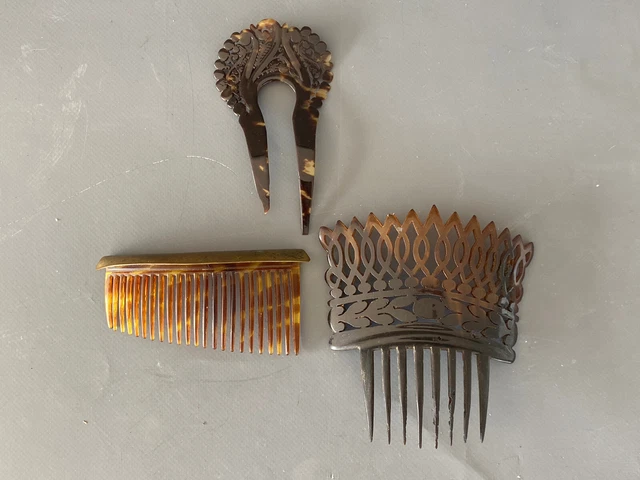 3 Pettini D’epoca Per Capelli