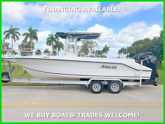 2007 Angler 2500 Cc New Upholstery!