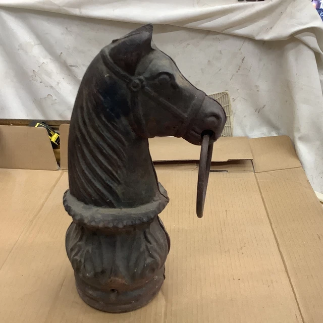 O. Antique  vintage Victorian Cast Iron Horse Head Hitching Post