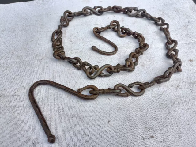 Old Vintage Rustic Iron Hand Forged 8 Shape Chain With Hook For Multipurpose Use