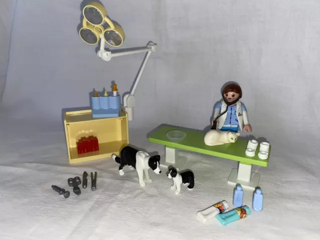 Playmobil 5653 Vétérinaire City Life Complet Animaux