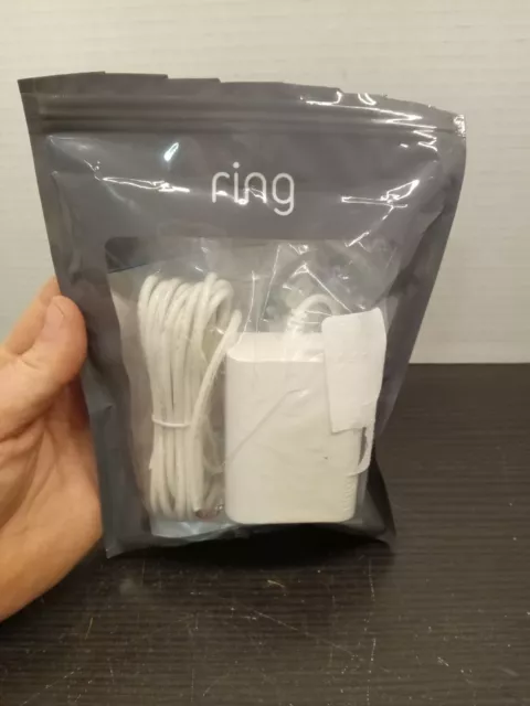 Ring Plug-In Adapter 2nd Generation White DSA-12PF16-24