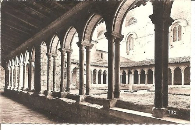 CPA 33 SAINT EMILION Cloître de l'Eglise Collégiale
