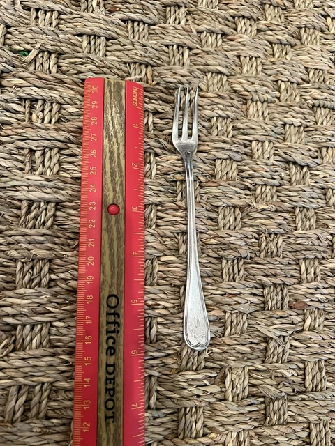 Cocktail Fork Vintage Wm Rogers Pat 108 Ribbon Bow Engraved D 3 Prong Fish