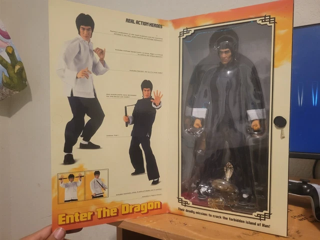Bruce Lee as Lee Enter the Dragon Action