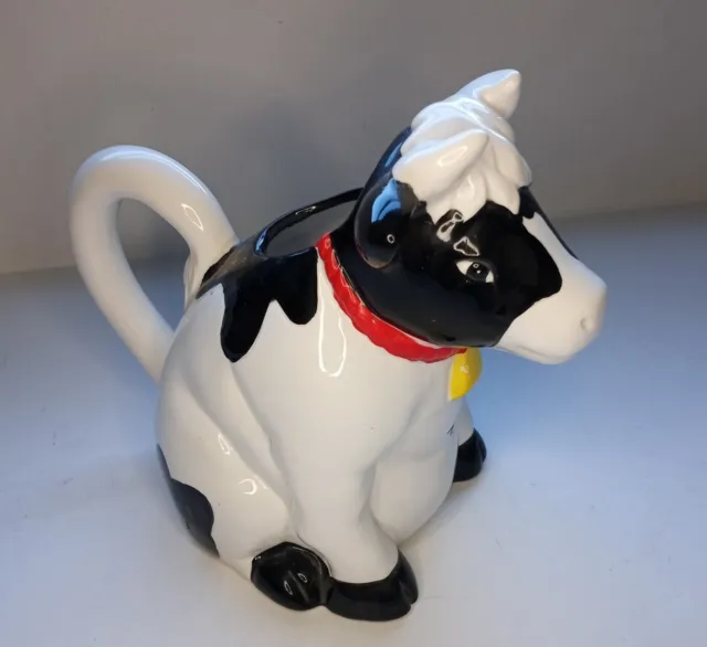 Vintage Large Ceramic Cow Pitcher/Creamer 7.5 in  4 cup capacity, black & white