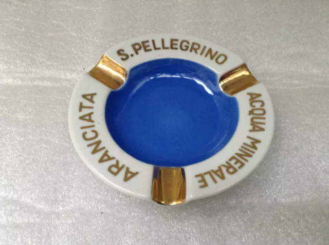 Ancien cendrier publicitaire en verre " s.pellegrino "