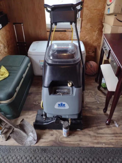 Windsor Clipper Professional Commercial Grade Carpet Extractor. Model CLP-12