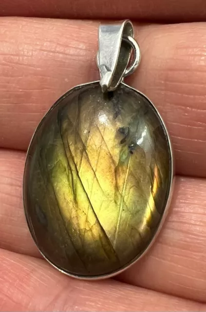 925 Sterling Silver Labradorite Cabochon Oval Shaped Pendant ,5.71g