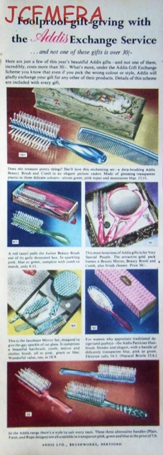 Gift Set Range of 'ADDIS' Brushware ADVERT - Original 1955 Print AD