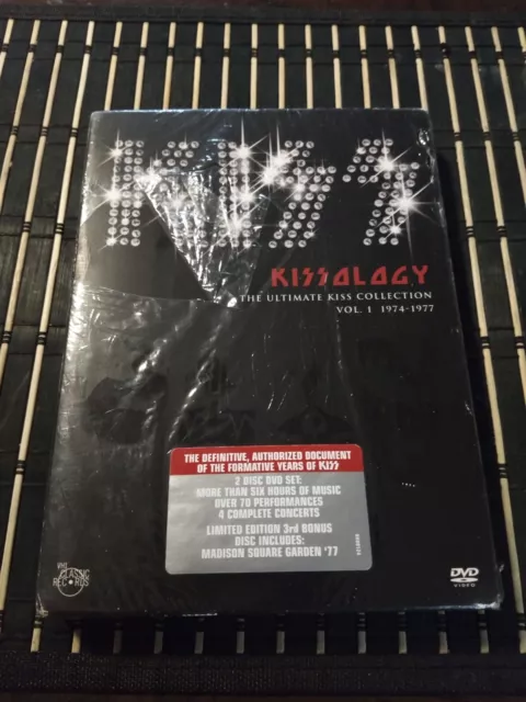 Kiss - Kissology: The Ultimate Collection Vol. I 1974-1977 (DVD, 2006)