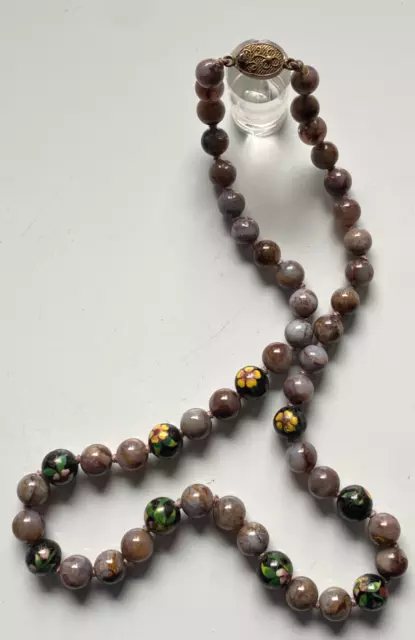 Halskette mit Achat und Cloisonne-Perlen - Vintage mit Silberschließe - 62 cm