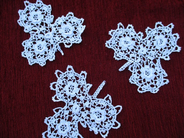3 motifs dentelle d'Irlande faite main crochet anciens 1910 8,5 cm x 8 cm