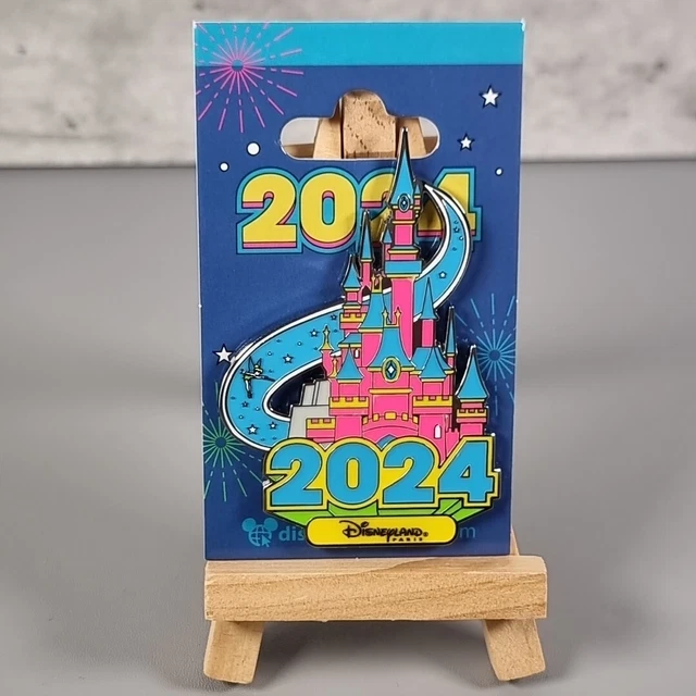 DISNEYLAND PARIS EXCLUSIVE 2024 Park Yearly Castle Pin Trading Pin £14.
