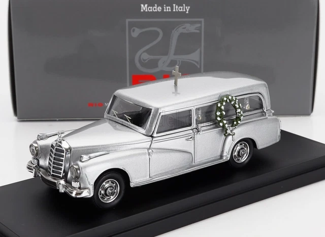 Miniature Rio 1/43 - Mercedes 300D Limousine 1960 - Pape Jean XXIII - Modèle LE7127 100/P