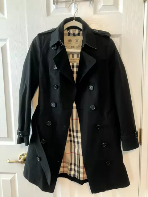 Burberry Heritage Trench Coat, Sandringham, Women UK 6 / US 4, Black, Made in UK