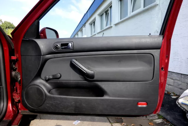 VW GOLF 4 2/3-Türer Türverkleidung Verkleidung Tür vorne rechts schwarz d  EUR 124,99 - PicClick DE