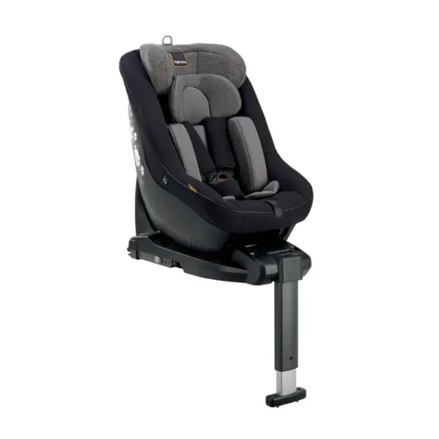 New in box Inglesina Darwin 360 I size base isofix RRP £259