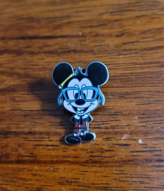 Disney Trading Pin Mickey Mouse Full Body Nerd