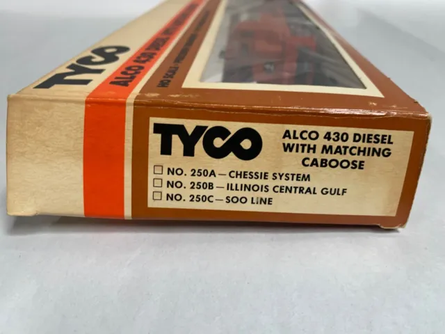 Vtg HO Tyco ICG Illinois Central Gulf Alco 430 Diesel Engine & Caboose (A12) 15
